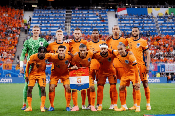 门希克,岁闪耀迈阿,密大师赛,网球直播体育,网球直播体育app,网球直播体育官网,网球直播体育下载,网球直播体育入口