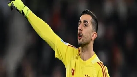 尤文欲重启对DV9追求，不惜高价转手求购奥斯梅恩